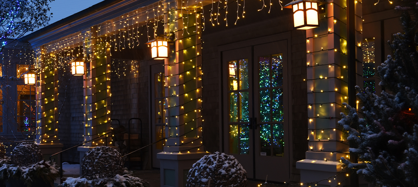 alaskan-christmas-lights-choose-install-06