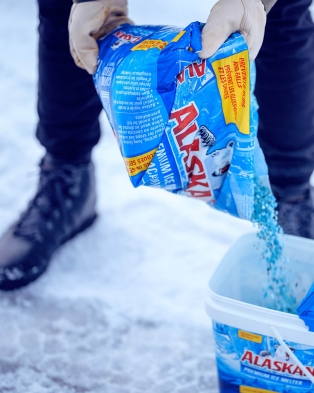 Alaskan® Premium Ice Melter Bag