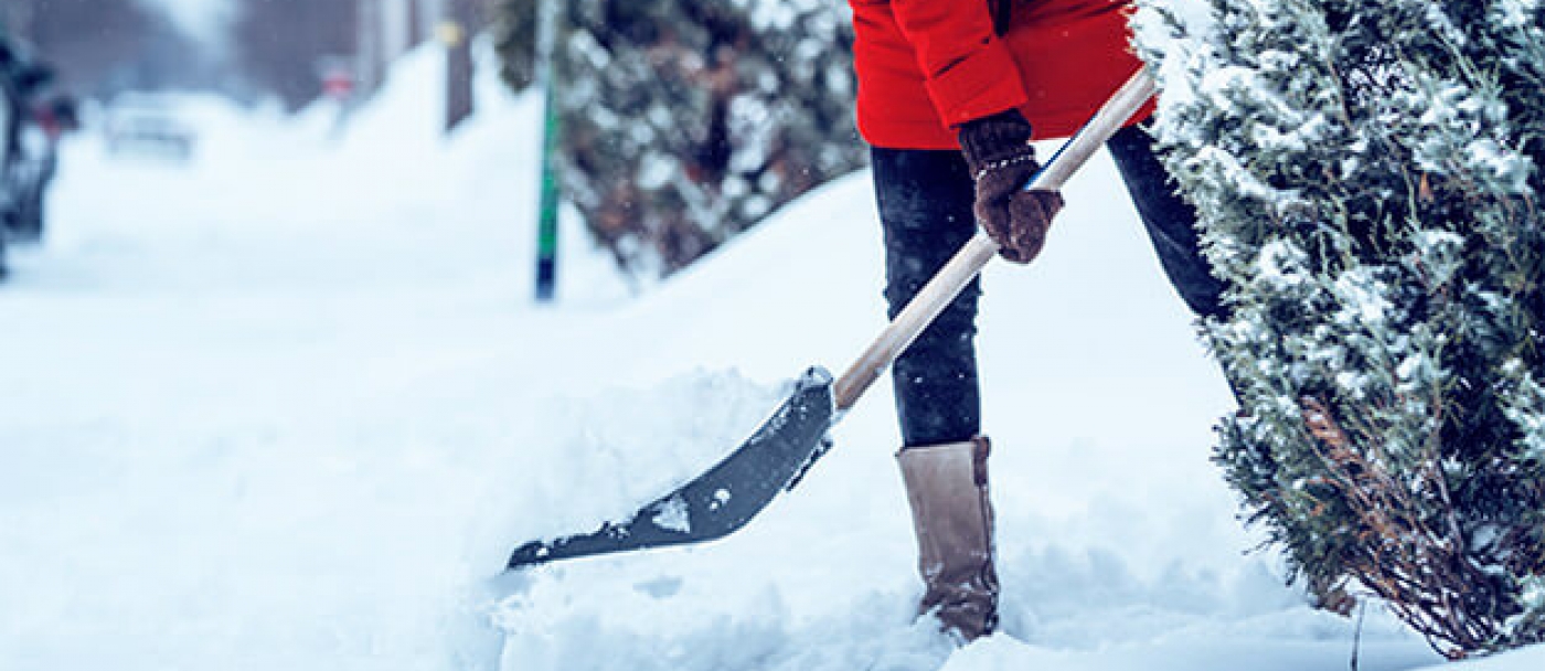 Tips to avoid injuries when shovelling snow